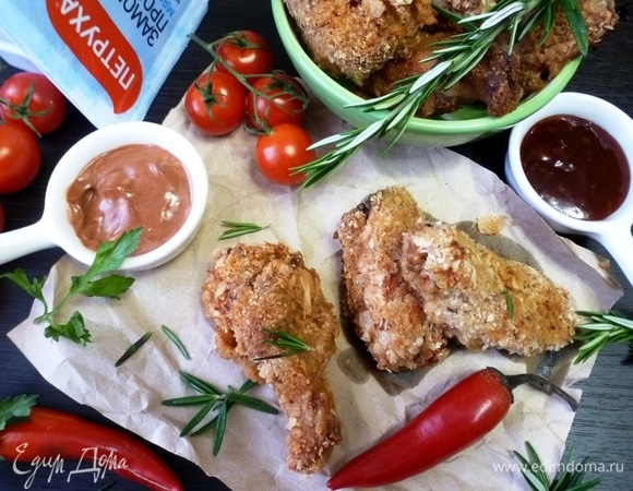 Хрустящие остренькие куриные крылышки готовы. Приятного аппетита!