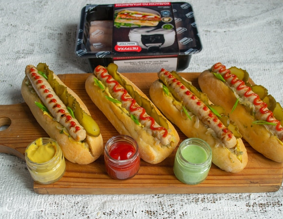 Упаковываем ссобойку любым удобным способом, перед подачей разогреваем и приправляем кетчупом, майонезом или васаби по вкусу. Приятного аппетита.