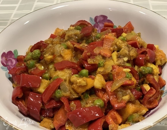 Готовое блюдо можно подавать отдельно или на подушке из отварного риса. Еще это блюдо — гарнир к мясу или рыбе. Приятного аппетита!