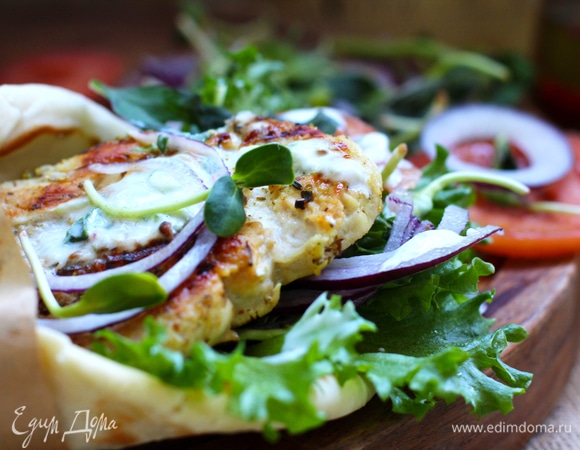 Еще можно использовать большие куски мяса с бедра без кожи.