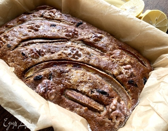 Корочка очень красивая, а аромат пирога — на весь дом!