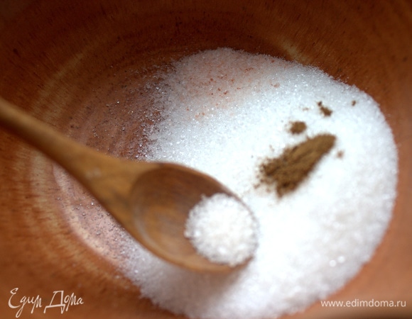 Для сладкого варианта такие добавки. Можно добавить какао. Для несладкого — просто соль.