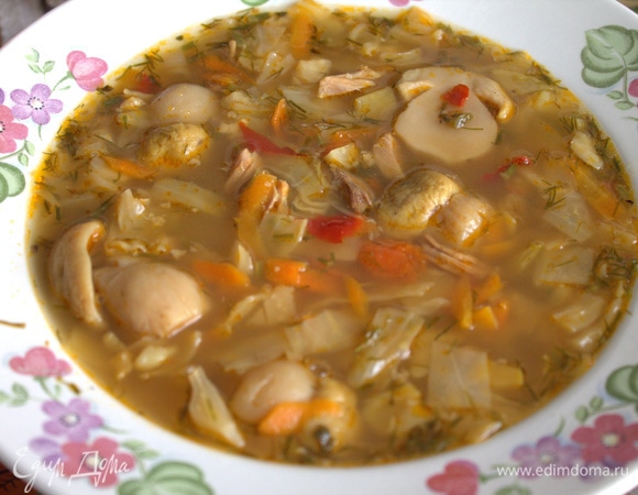 Налить в тарелку.