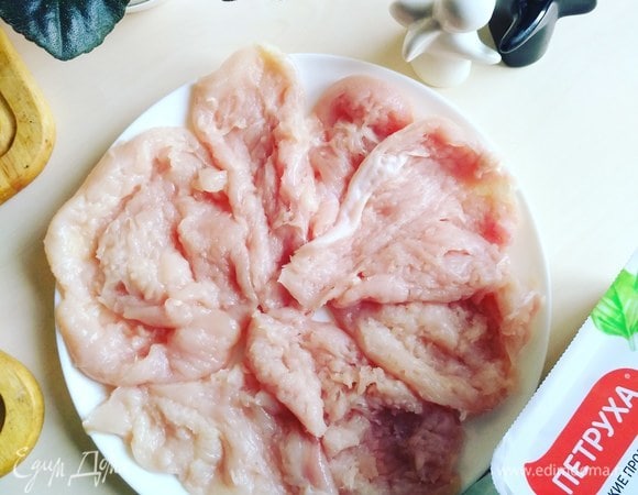 Укладываем на тарелку.