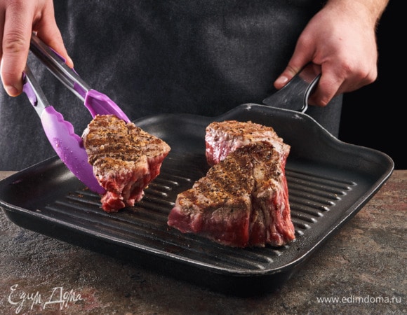 Обжарьте на гриле с двух сторон до готовности.