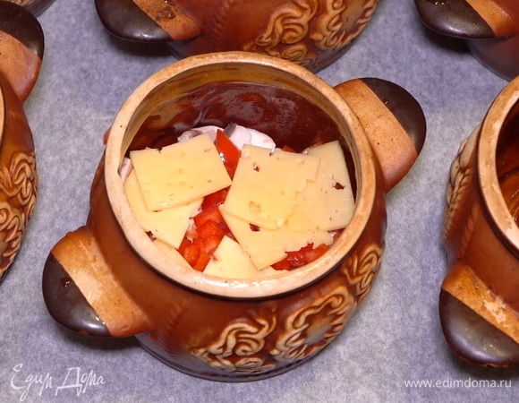 Далее — сыр.