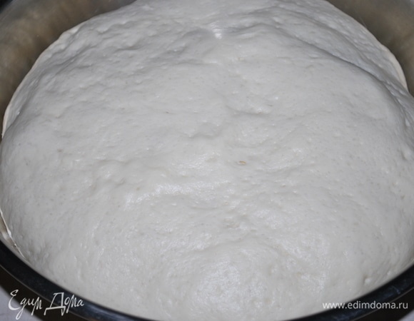 Тесто готово, оно хорошо поднялось.
