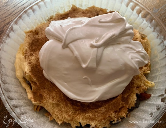 Выкладываю на тесто.