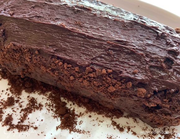 Останутся крошки, посыпьте ими края.