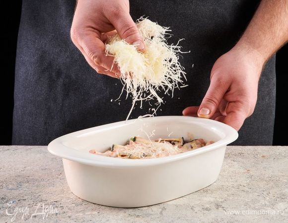 Перед подачей посыпьте тертым пармезаном и укропом.