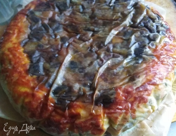 Перевернуть вверх дном на блюдо. Оставить на 20 минут остужаться.