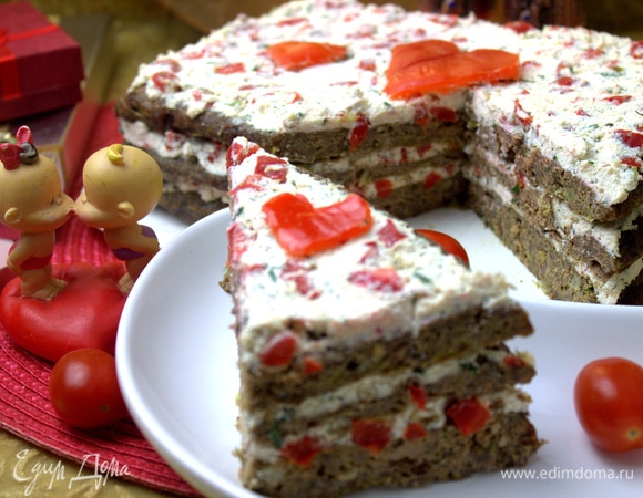 Как уже сказала во вступлении, можно нарезать порционно треугольниками, квадратиками.