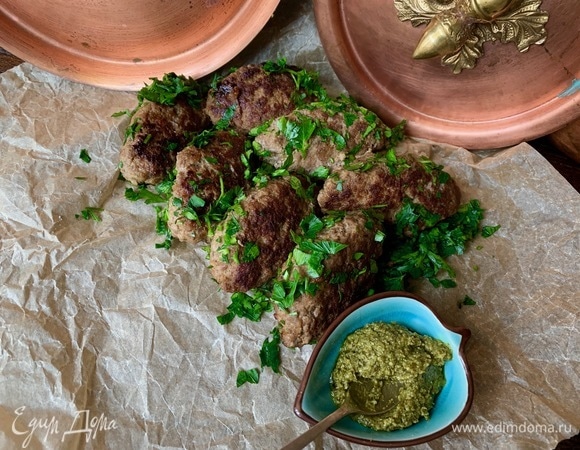 По желанию посыпьте зеленью.