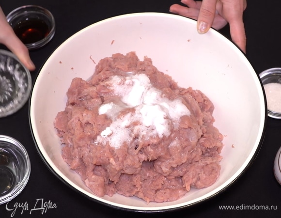 И две чайные ложечки соды.