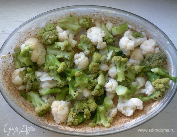 Выложить в форму оба вида капусты.