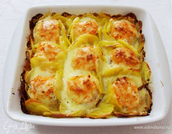 Возвращаем в духовку еще на 10–15 минут до получения золотистой расплавленной сырной корочки.