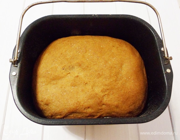 Через 3 часа 10 минут пшеничный хлеб готов.