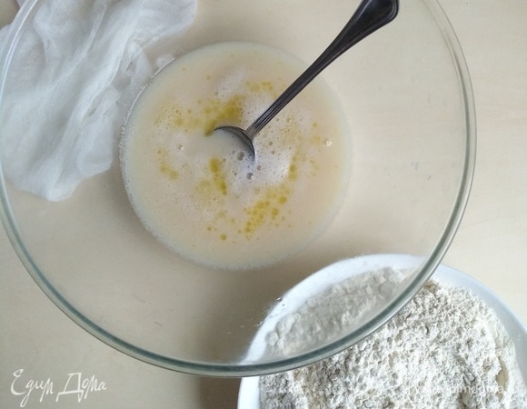 Следом — растительное масло.