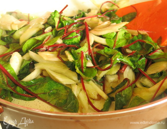 Перемешиваем, солим.