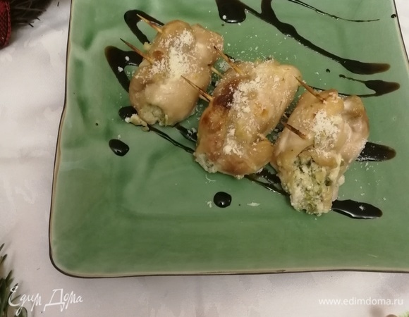 Готовое блюдо можно посыпать по желанию тертым пармезаном.