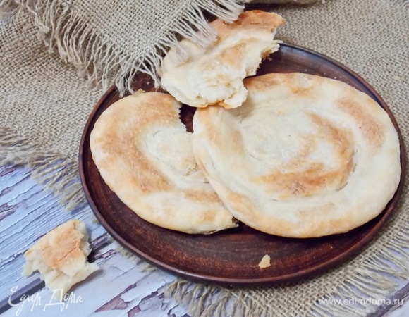 Подаем теплыми или холодными вместо хлеба.