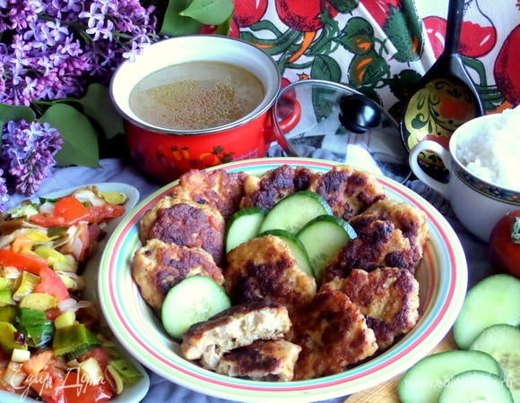 Такие котлеты подойдут и на обед, и на ужин, и в качестве ссобойки.