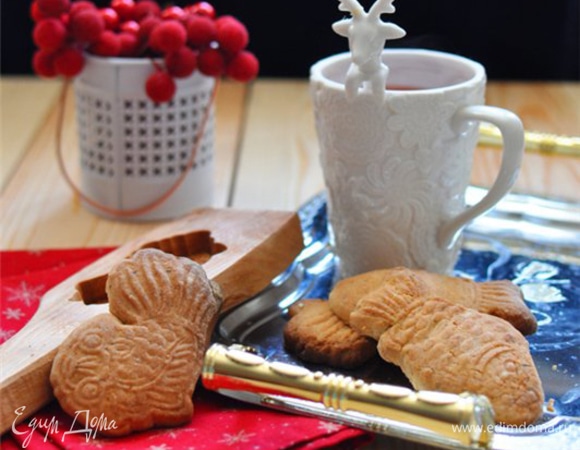 Выпекать 8–10 минут при 200°C. Очень ароматные, хрустящие и симпатичные печенья.