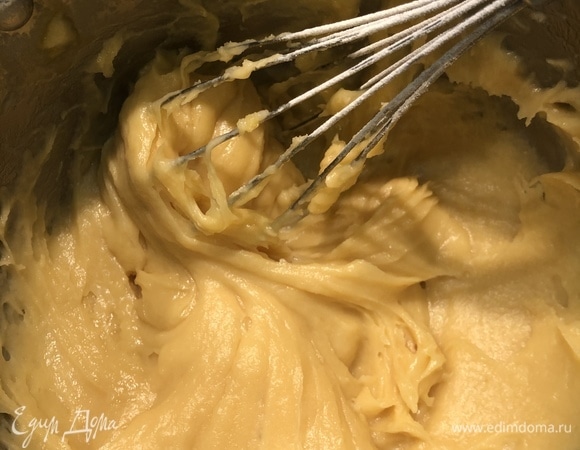 Должна получиться гладкая однородная эластичная масса.