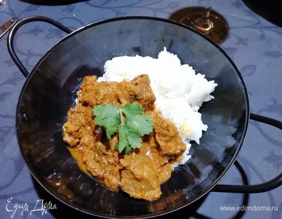 Украсить оставшимся кориандром.