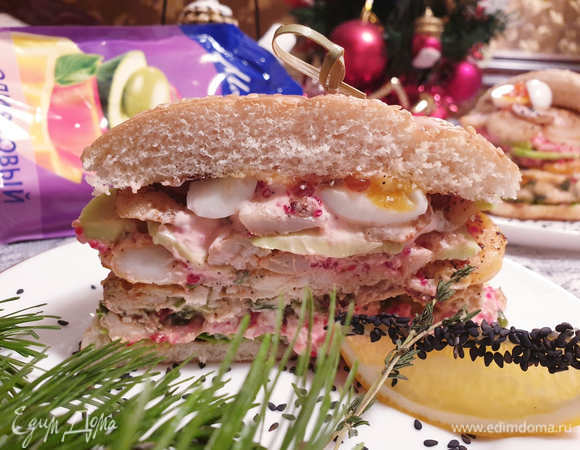 Вкуснейший фишбургер готов!