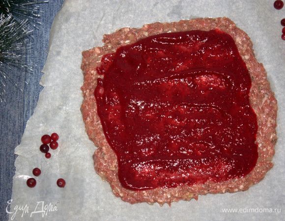 Далее распределим клюкву с медом.