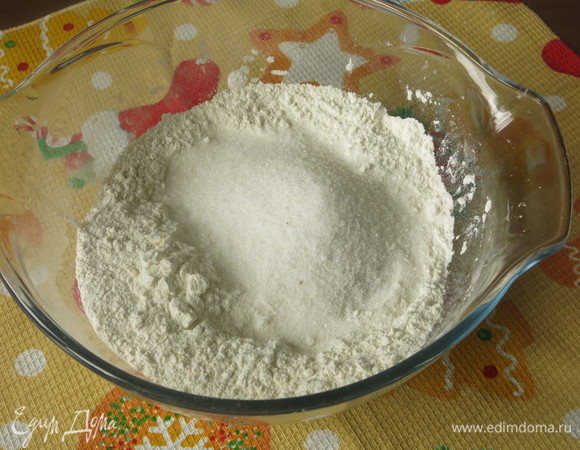 Добавляем сахар, от 100 до 160 г по вашим предпочтениям.