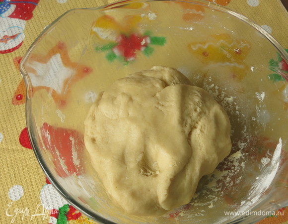 Замешиваем тесто.