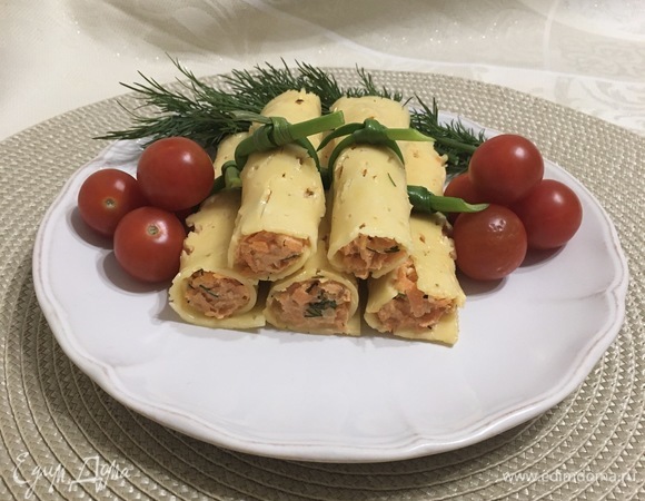 Оборачиваем в перо зеленого лука и осторожно перевязываем.