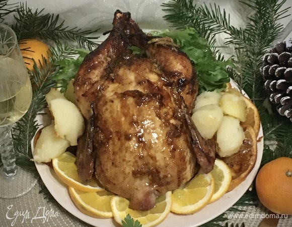 Подаем в горячем виде, украсив дольками апельсина. Ароматы и вкус апельсинов с курочкой просто сумасшедшие.