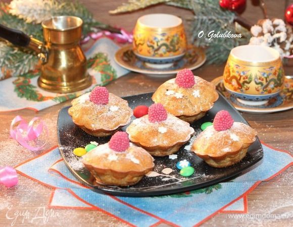 По желанию в омлет можно добавить ваниль, лимонную или апельсиновую цедру. Делается это до вмешивания белков.