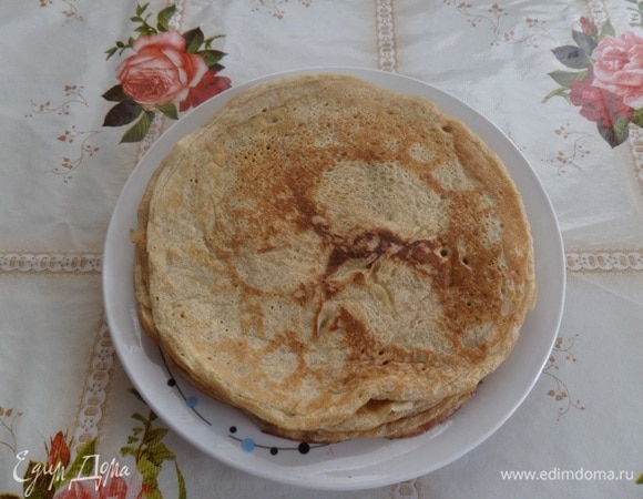 У меня получилось 8 шт. блинов, диаметр — 20 см.