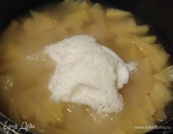 По истечении часа добавить сахар, корицу.