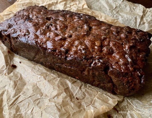 Быстро полить ликером.