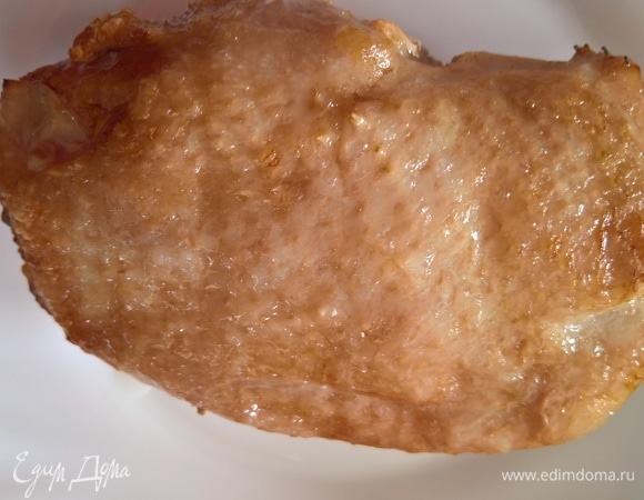 В итоге мы получим такую грудку с хрустящей корочкой.