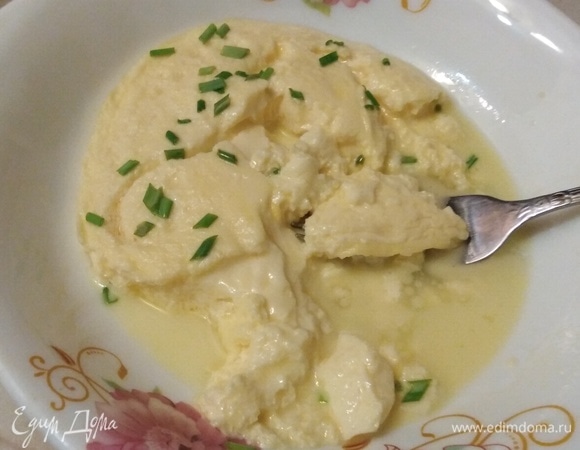 Как видите, весь сок из омлета вышел при его разломе. Приятного аппетита!