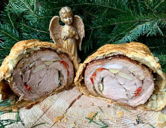 На второй день, если буженина останется, можно нарезать порционно, намазать пикантной горчицей и сверху на каждый кусочек буженины положить яйцо пашот! Получится сытный вкусный завтрак!