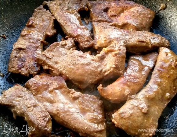 Посолить, поперчить.