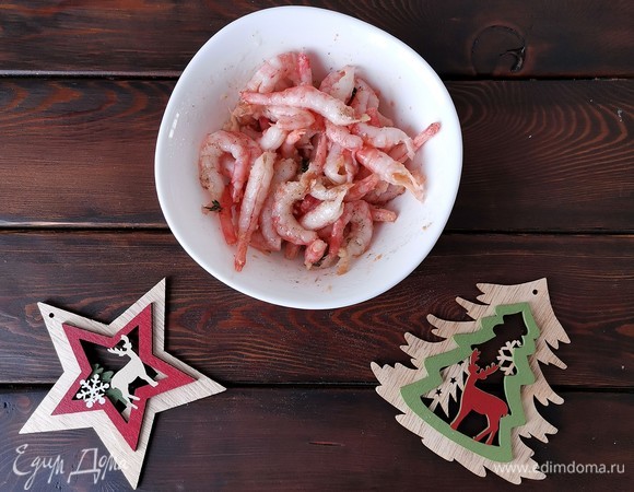 Перемешиваем и оставляем мариноваться, пройдт порядка 2-х часов. Как говорится, пусть стоят до востребования.