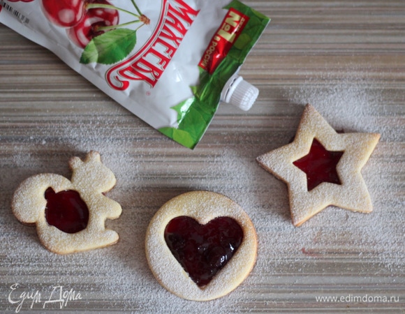 Посыпаем сахарной пудрой, наливаем чашечку кофе и наслаждаемся!