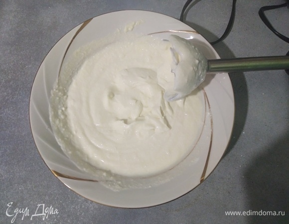 Пробить все погружным блендером.