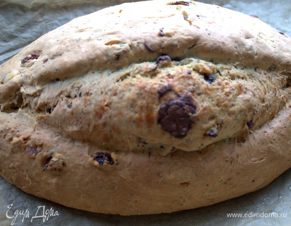 Проверяем готовность шпажкой. Выпекался 1 час 10 минут.