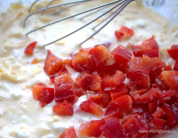 Добавить болгарский перец.