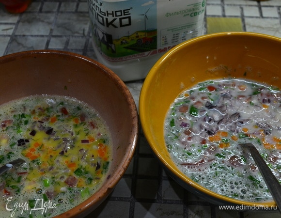 овощи, мелко нарезав на кубики.