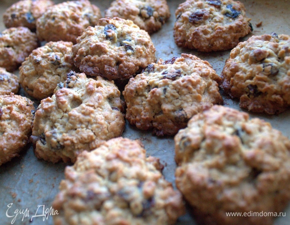 Всего выпекалось 20 минут. Печенье остудить.